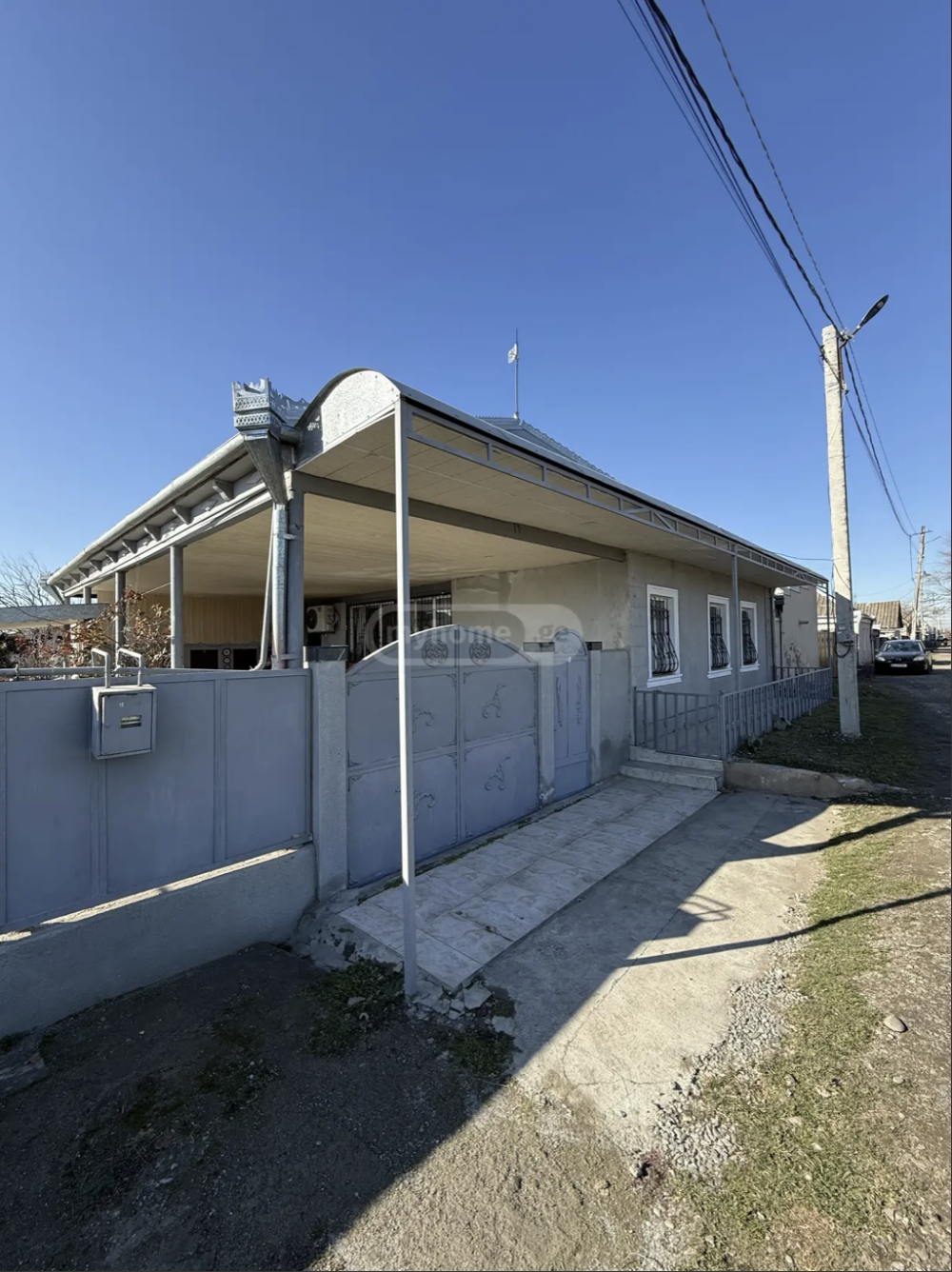 იყიდება 5 ოთახიანი კერძო სახლი გარდაბანში